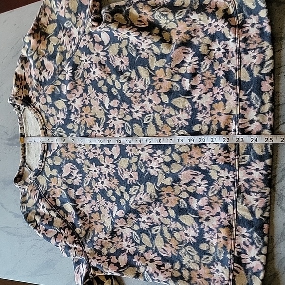 SONOMA Floral Print Long Sleeve Sweatshirt Style Top Black Rose Beige Tan sz XL - Picture 7 of 10